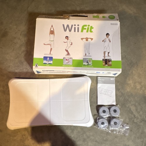 Nintendo wii fit - nintendo, balance
