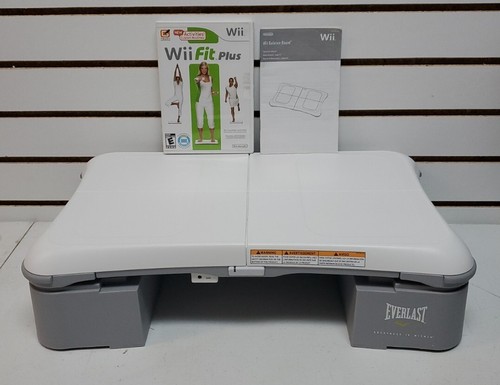 Nintendo wii fit plus - nintendo,